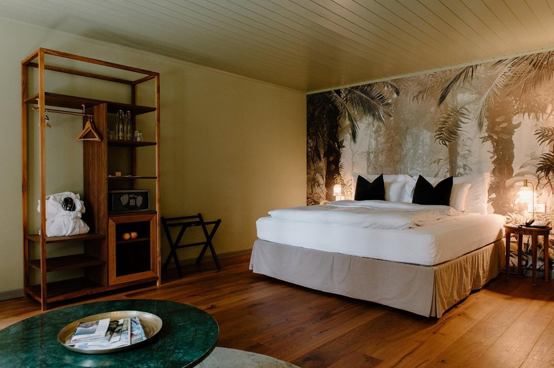 ชลอสส์ ฮูนิเกน Hotel Konolfingen ภายนอก รูปภาพ