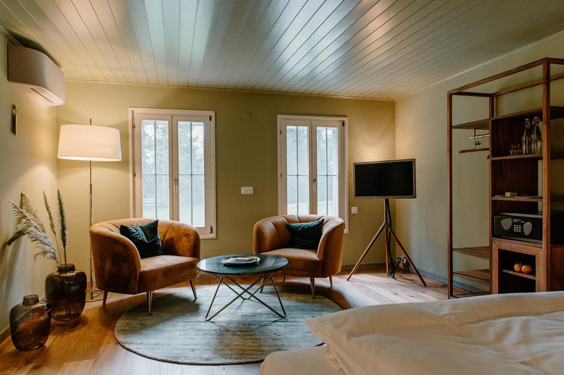 ชลอสส์ ฮูนิเกน Hotel Konolfingen ภายนอก รูปภาพ