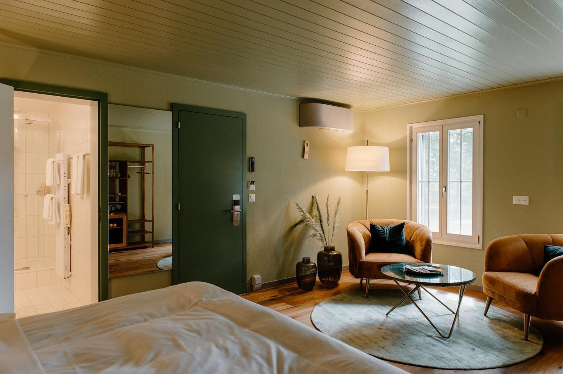 ชลอสส์ ฮูนิเกน Hotel Konolfingen ภายนอก รูปภาพ