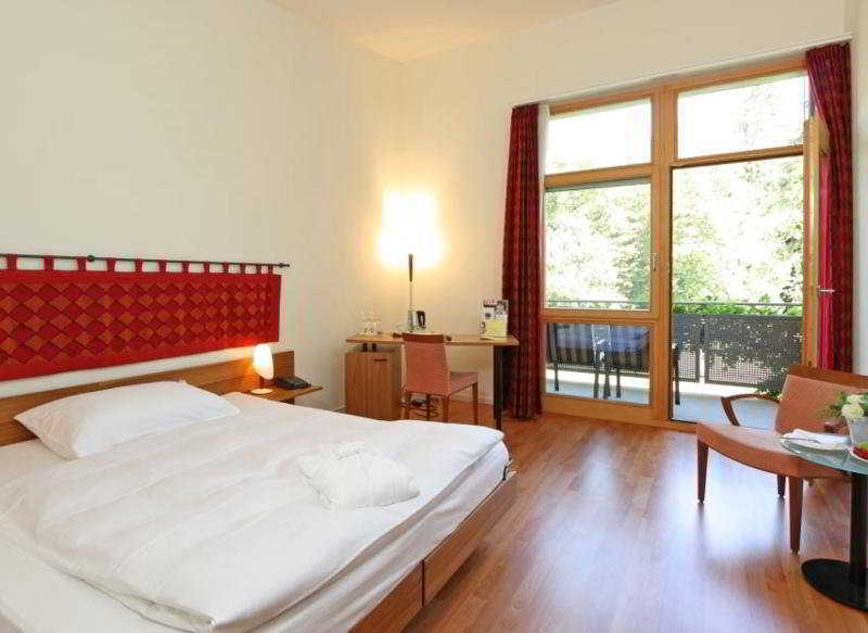 ชลอสส์ ฮูนิเกน Hotel Konolfingen ภายนอก รูปภาพ