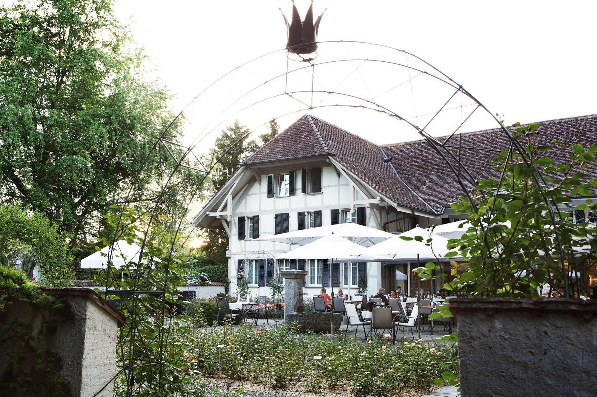 ชลอสส์ ฮูนิเกน Hotel Konolfingen ภายนอก รูปภาพ
