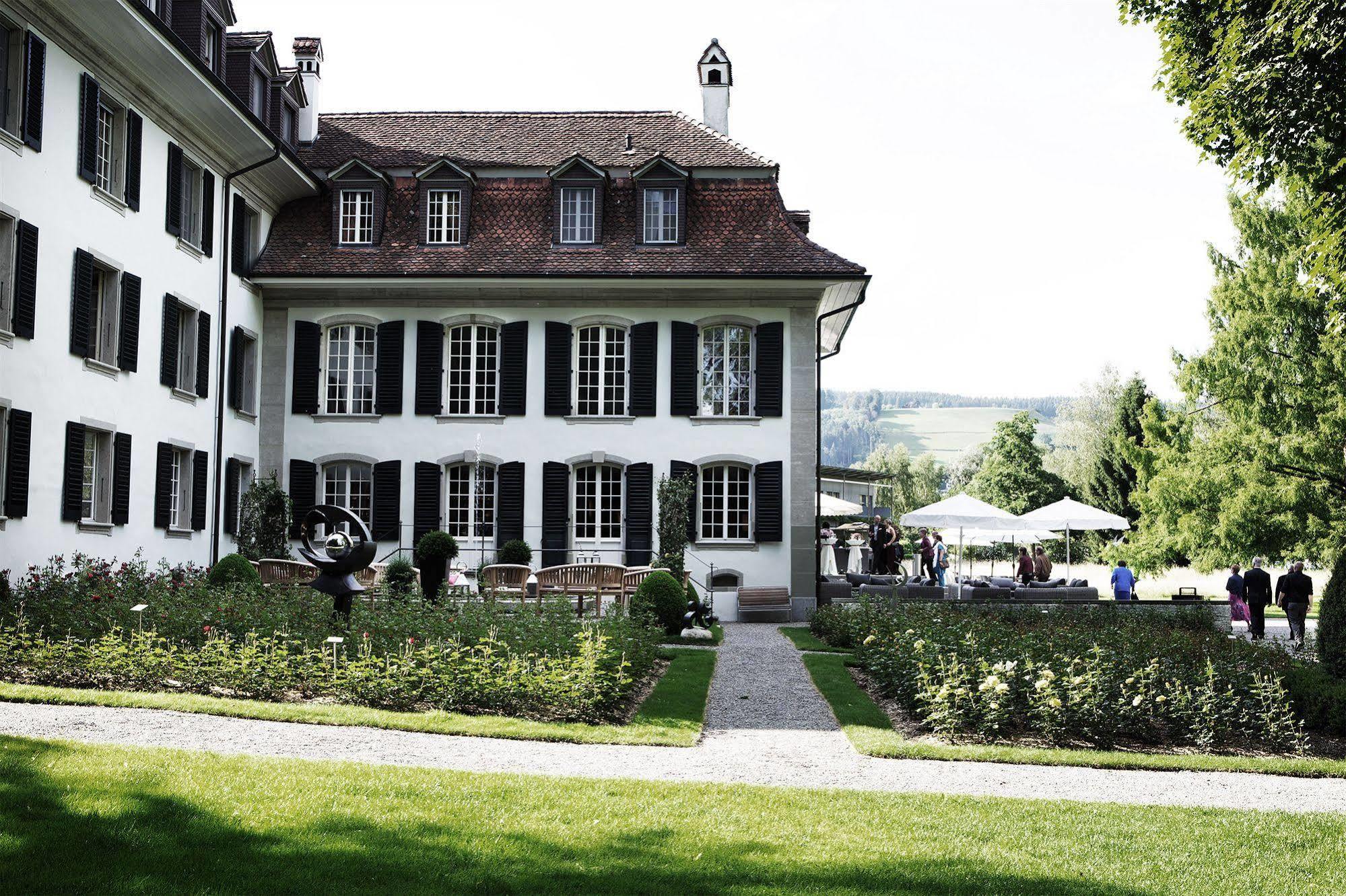 ชลอสส์ ฮูนิเกน Hotel Konolfingen ภายนอก รูปภาพ