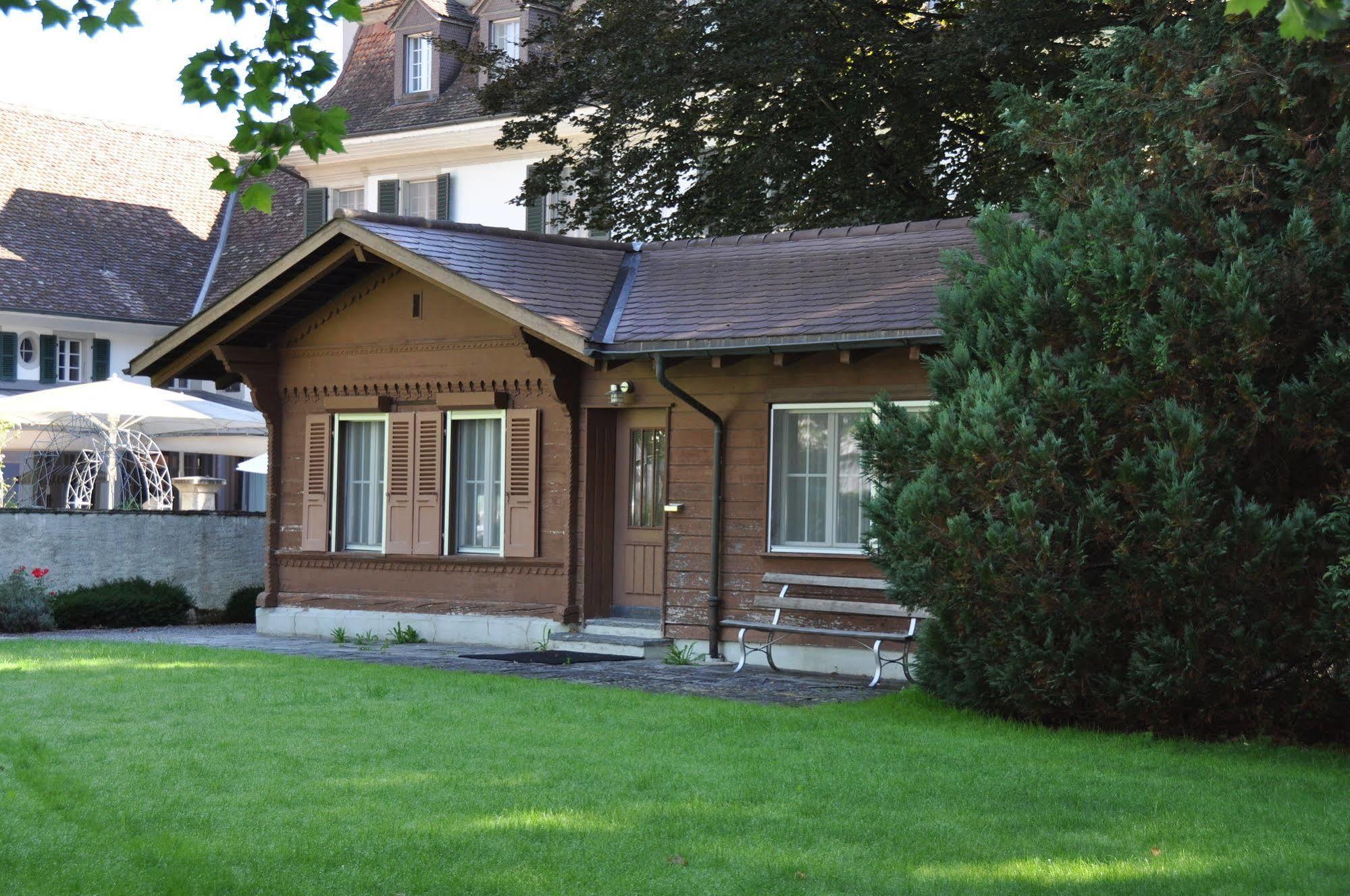 ชลอสส์ ฮูนิเกน Hotel Konolfingen ภายนอก รูปภาพ